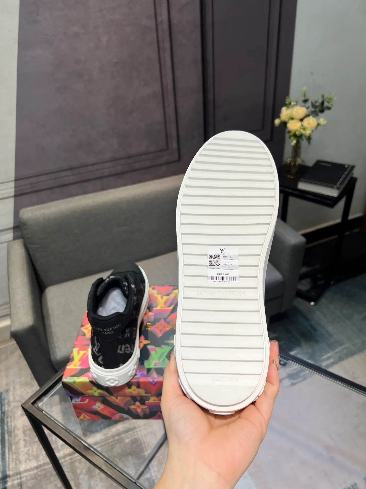 Men's shoes 💰560 LV Louis Vuitton. The latest fashionable casual shoes are popular in physical stores. New spring and summer comfortable imported cowhide, cowhide mesh, unique jacquard fabric element design. With sheepskin lining, Lv original base, [sun][sun] high-end packaging and high quality💪Details determine quality, welcome to compare🇮🇹Code number 38-44, 45 can be customized